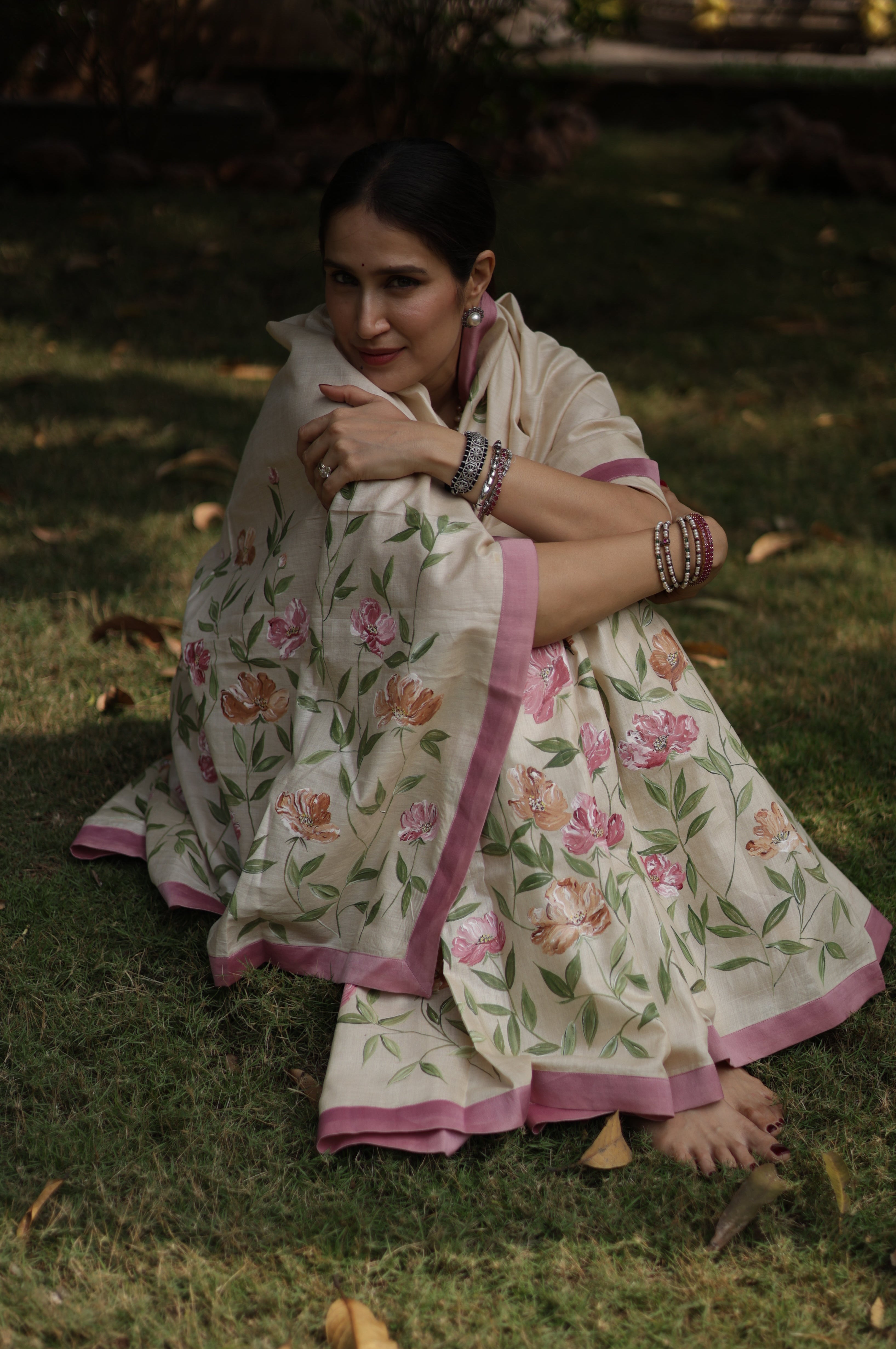 Actor Sagarika Ghatge in our Cream-White Tussar Silk Saree