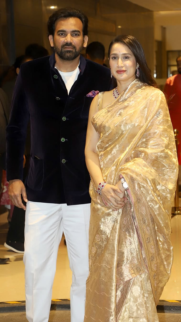 Actor Sagarika Z Ghatge in our Golden Silk Tissue Saree