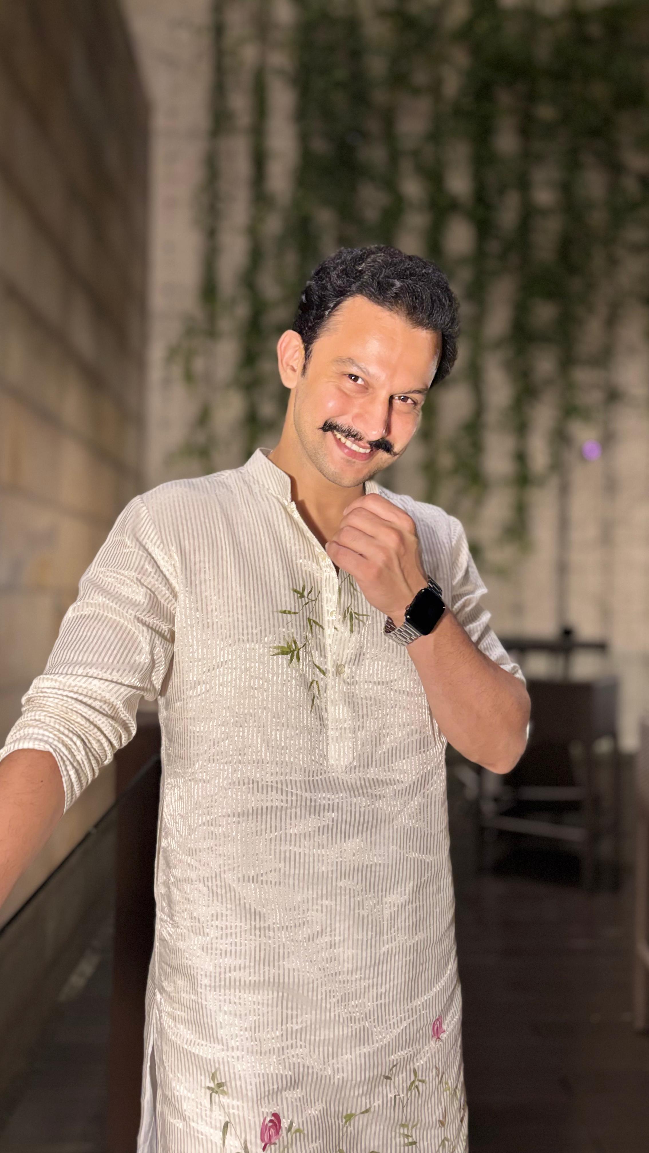 Actor Adinath Kothare in Custom Hand-Painted Kurta Set