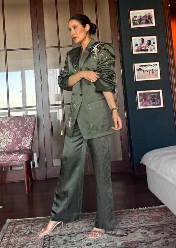 Actor Sagarika Z Ghatge adorned in our Dark Green Satin-Linen Jacket Set