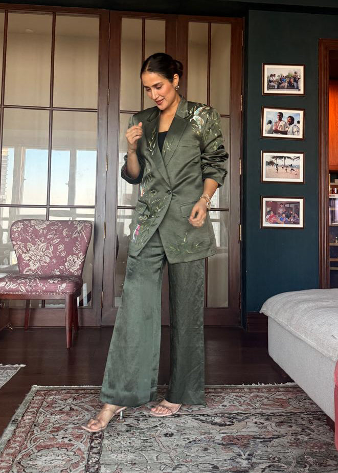 Actor Sagarika Z Ghatge adorned in our Dark Green Satin-Linen Jacket Set